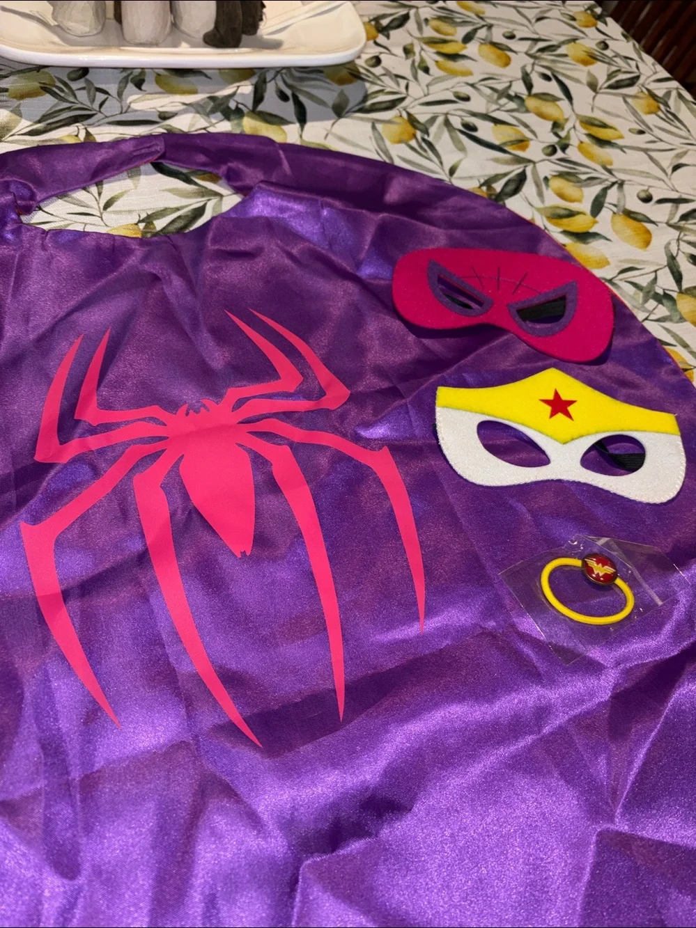 Reversible Kids Superhero Cape and Mask Set: Spider-Girl and Wonder Woman Y 3-10